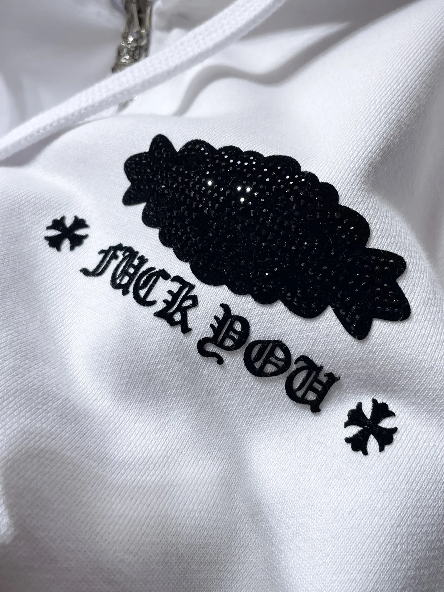 P270 Chrome Hearts Autumn and Winter 2025 counter synchronization❤️ Heavy-duty horseshoe Sanskrit letter hooded sweatshirt, hot diamond ➕ silicone ➕ flocking, improved customized version 1:1 high-gram weight high-quality fabric Recommended color: white black code number: S, M, L, XL
